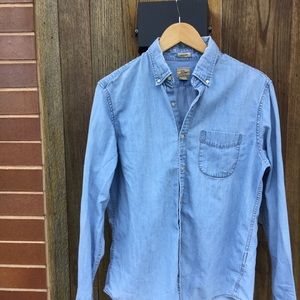 J Crew Men's Lightweight Denim Shirt M